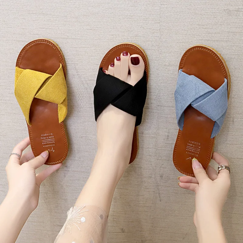 Fashion Women's Slippers Wholesale 2023 Summer Korean Style Flat Heel Cross Women's Slippers Outdoor