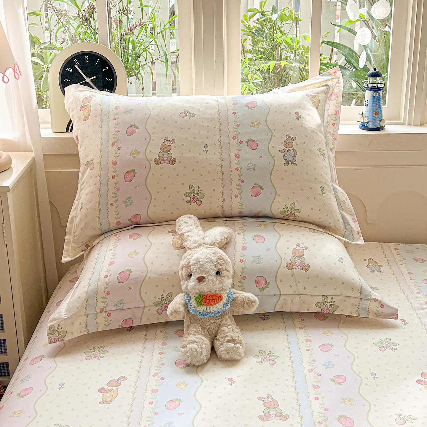 Fade Resistant Soft Cotton Bedding Set Cute Rabbit Animal Print Duvet Cover Four Piece for Sensitive Skin All Season Home