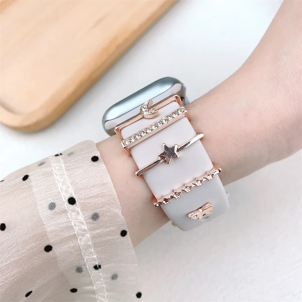 5 pezzi Anello decorativo per cinturino Apple Watch serie 10 8 7 6 5 se 9 Ciondoli gioielli con diamanti per cinturino orologio Samsung/Huawei 20mm 22mm