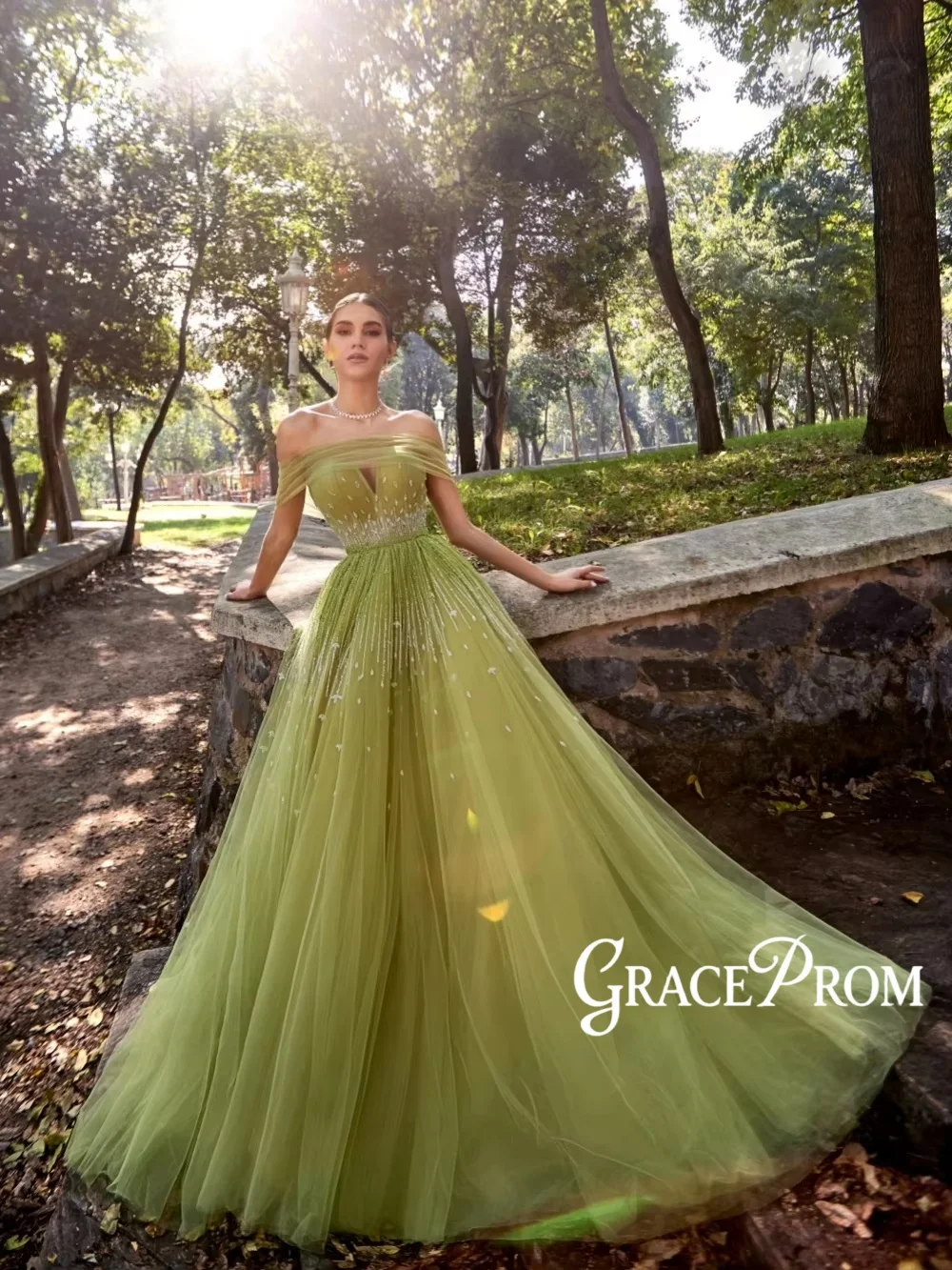 

Dubai Olive Green Luxury Beaded Evening Dress Glamorous Crystal Off Shoulder Wedding Party Gown Customized A-line Banquet Gowns