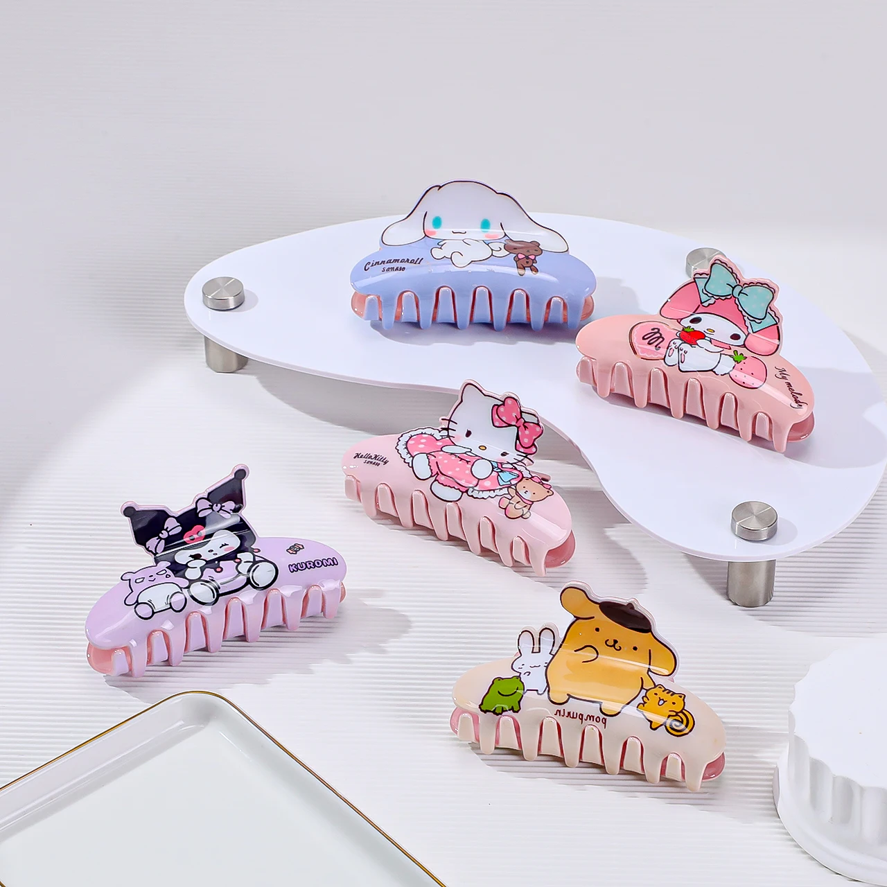 

1 шт./случайный набор из 5 штук. Милые заколки для волос с героями мультфильмов Sanrio.