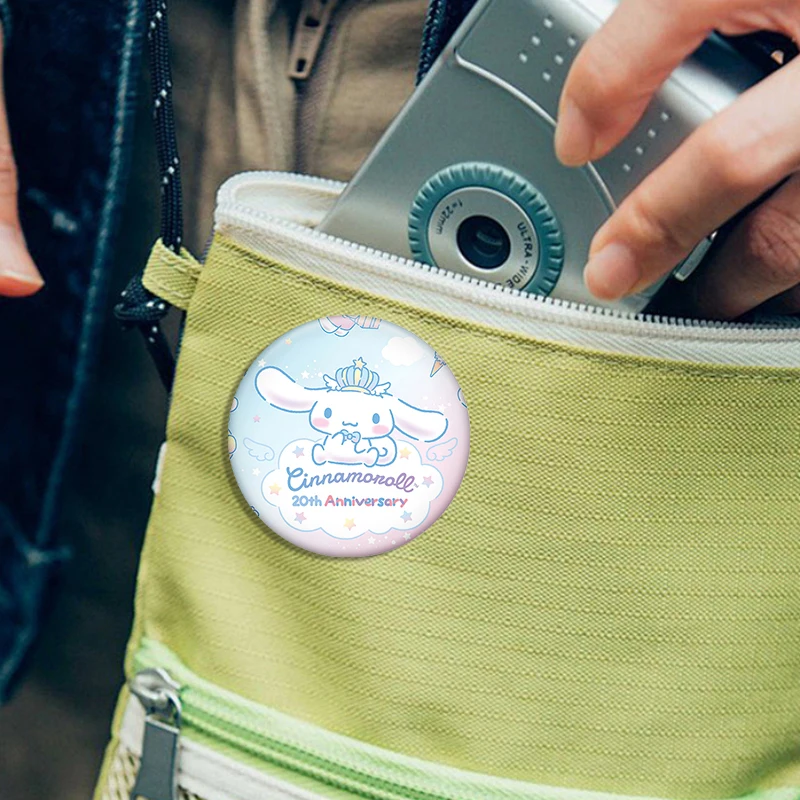 Anime Cinnamoroll Pochacco Knopf Pin Hallo Kitty Cartoon Figur Kuromi Abzeichen für Tasche Mode Cosplay Kostüm Revers Brosche Geschenke