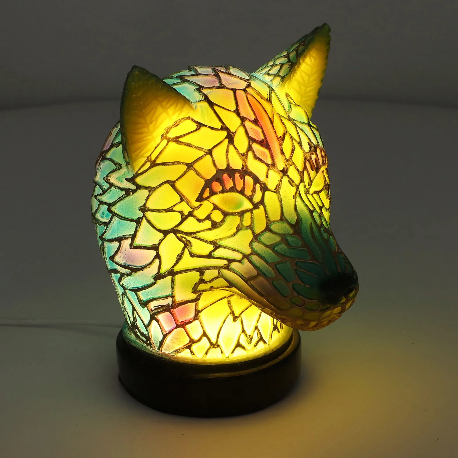 ZK30 Animal Desk Lamp Wolf Shape Resin Vintage USB 5V LED Night Light for Home Bedroom Office Decoration