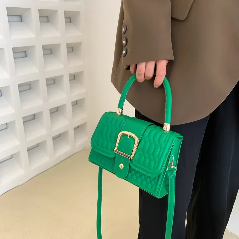 

Korean Style Crinkle-Texture Shoulder Bag - Elegant Mini Square Purse, Compact Crossbody with Multi-Compartment Design 크로스백