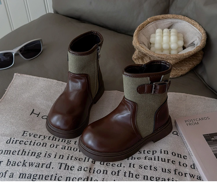 Kinder-Kurzstiefel im koreanischen Stil, vielseitige Mädchen-Lederstiefel mit runden Zehen, 2026 brandneue Kinder-Prinzessinnenstiefel mit weicher Sohle. – Detail 5