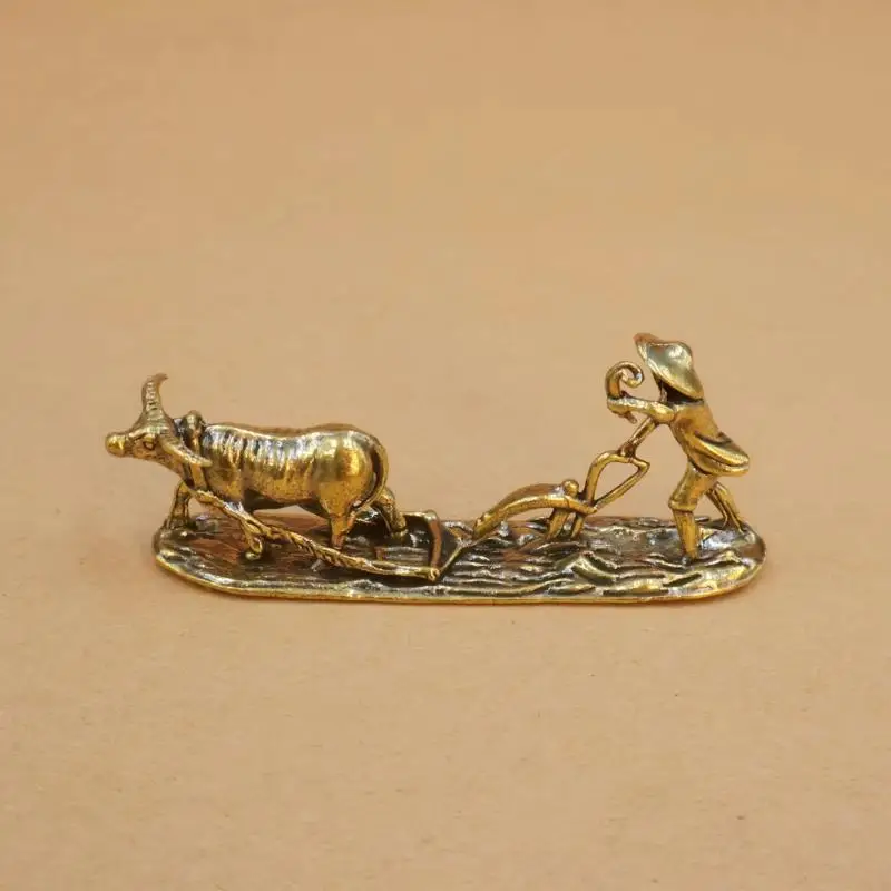 New 1pc Vintage Home Ornament Collection Of Tea Pet Brass Carving Handholds Metal Crafts Old Farmer And Cow Living Room Decor
