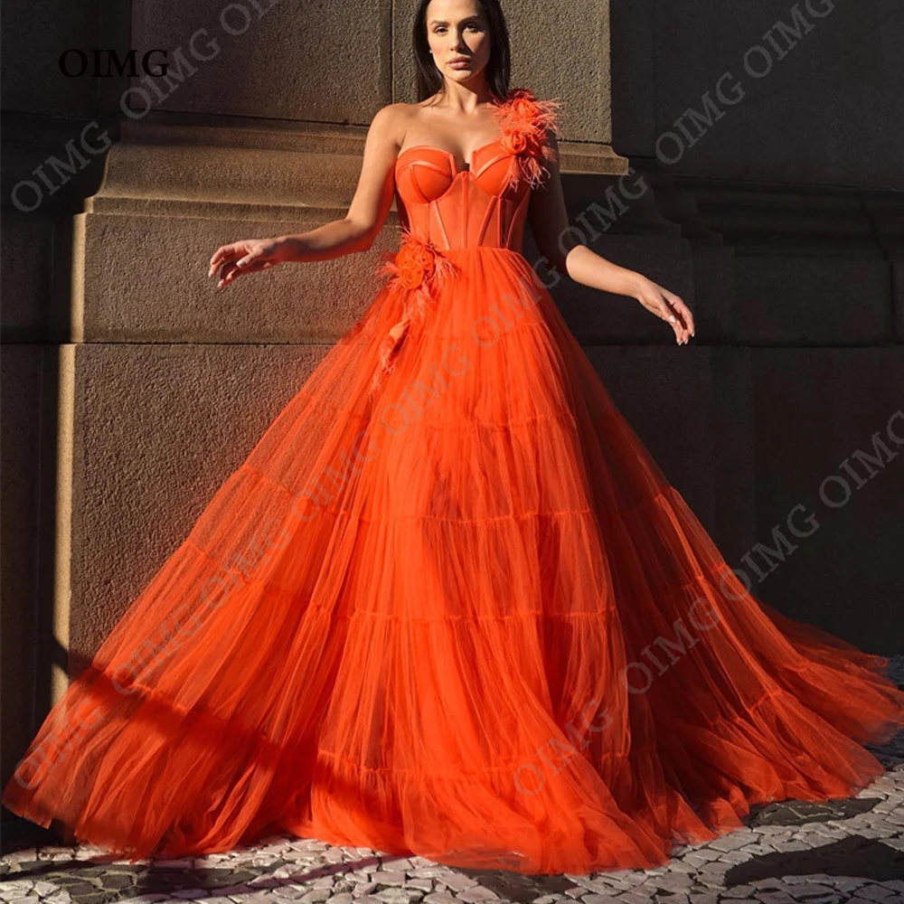 OIMG 2023 Elegant Party Dress Prom Dresses Orange Feather Lace Tulle One Shoulder Customized Wedding Party Graduation Dress Gown