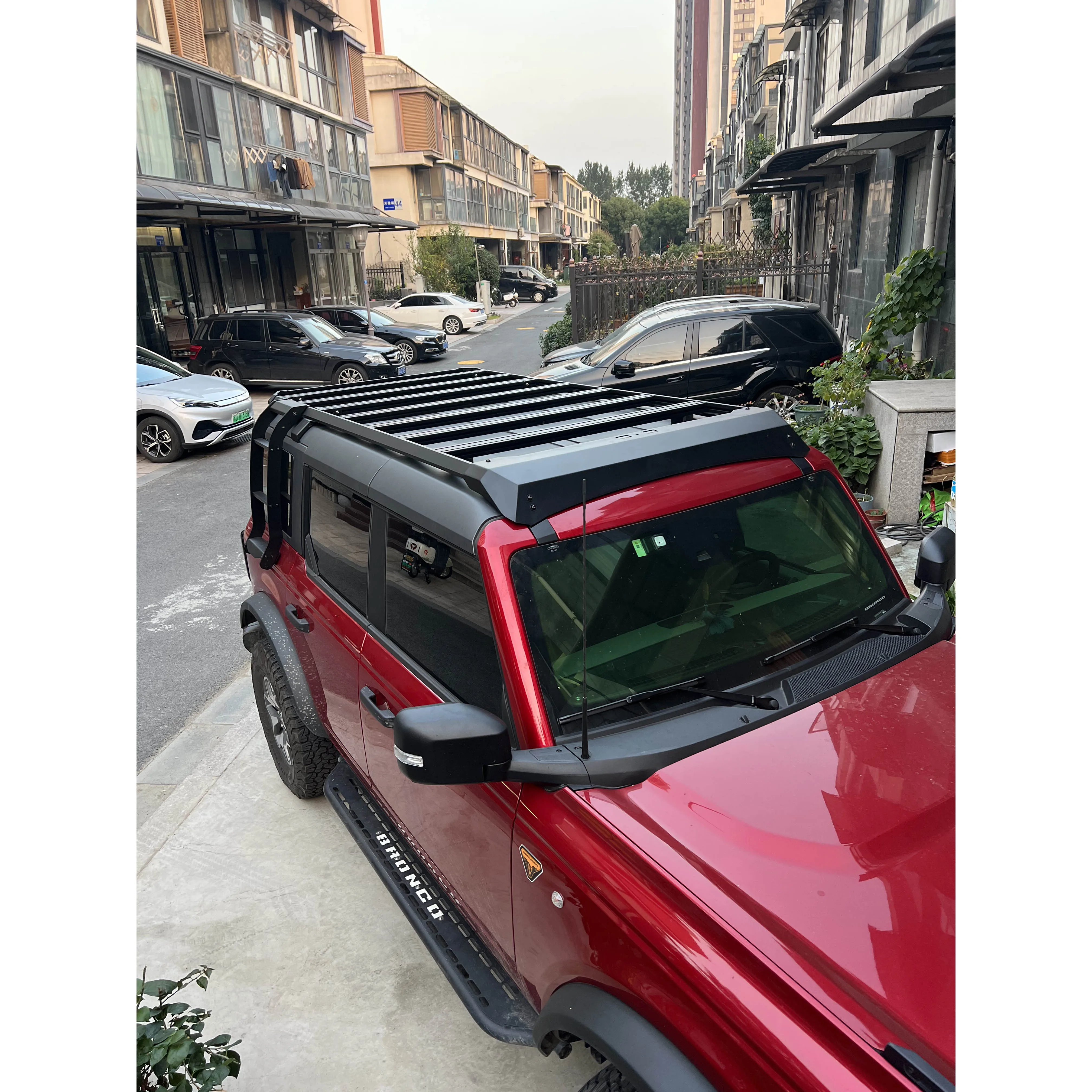 

Black Aluminum Roof Rail Rack Roof Frame Rack + Ladder Bar Cargo Carrier Crossbar Fits for Bronco 2021 2022 2023