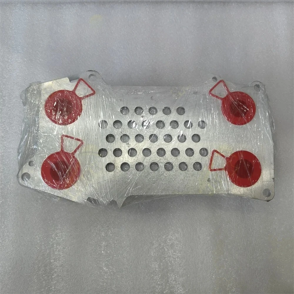 

D6E D6D Масляный радиатор двигателя в сборе 04912103 BF4M2012 для Deutz EC210 EC220