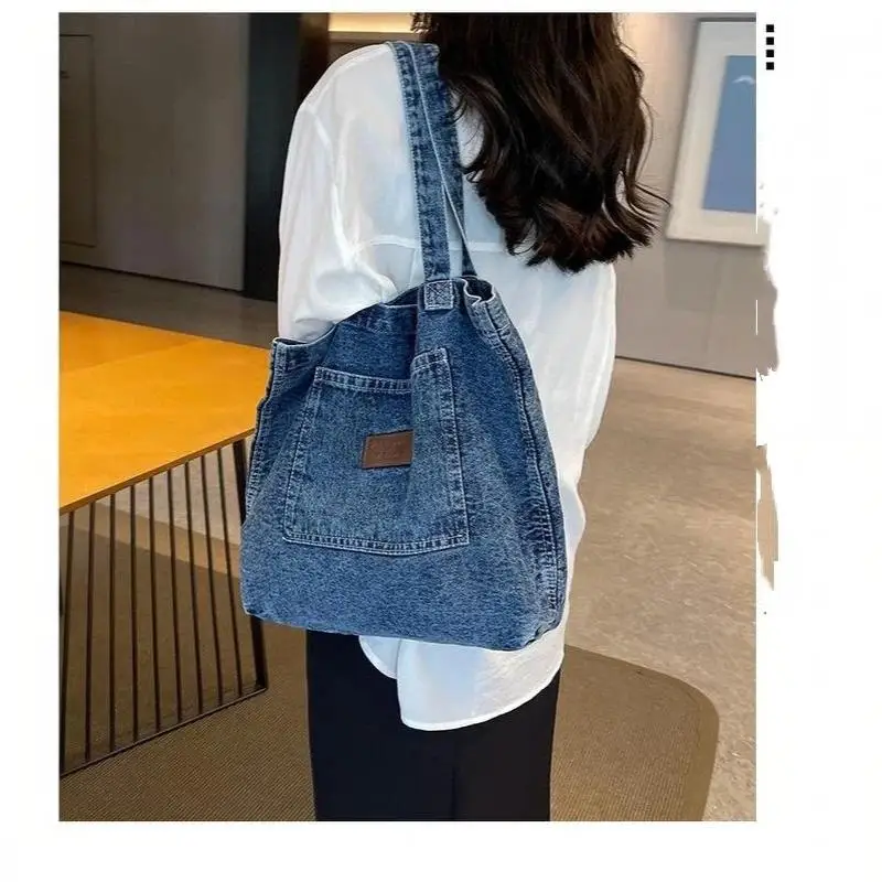 Designer-Handtasche aus Denim, luxuriöse Designer-Tragetasche, modische Clutch-Taschen, einfarbige, schlichte Damen-Handtaschen für den täglichen Gebrauch, 202 – Detail 7