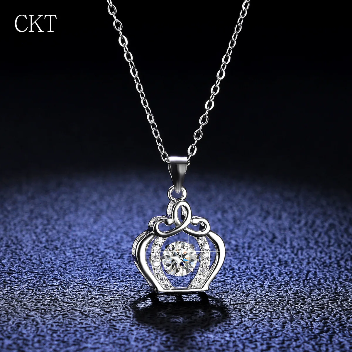 Luxury White Gold Pendants Moissanite Diamond Smart Necklace Women's Princess Crown Beating Heart Clavicle Chain Wedding Jewelry