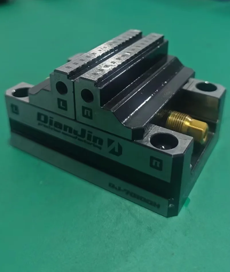 1PC DJ-70100-H 4/5 Axis Fixture Self-centering Vise Positive/Negative Quick Clamping