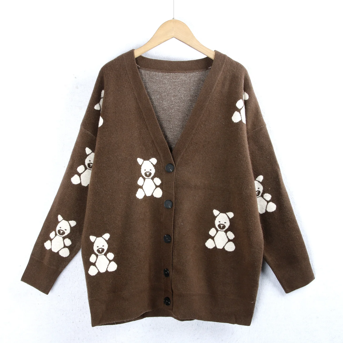 

Зимний женский вязаный кардиган с длинным рукавом, V-образным вырезом, на крупных пуговицах, свободного кроя, больших размеров, модный, с мультяшным принтом, утепленный