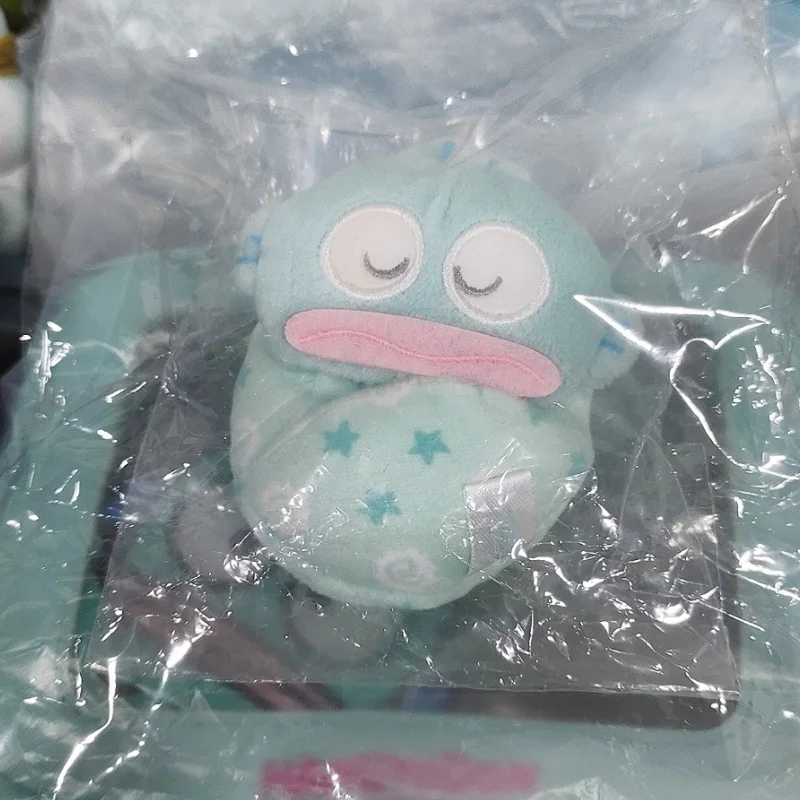 サンリオ ハンギャドン ベビー寝袋 姿勢矯正 ソフトぬいぐるみ キーホルダー キーチェーン 紛失防止飾り スーツケースチャーム 記念品コレクション