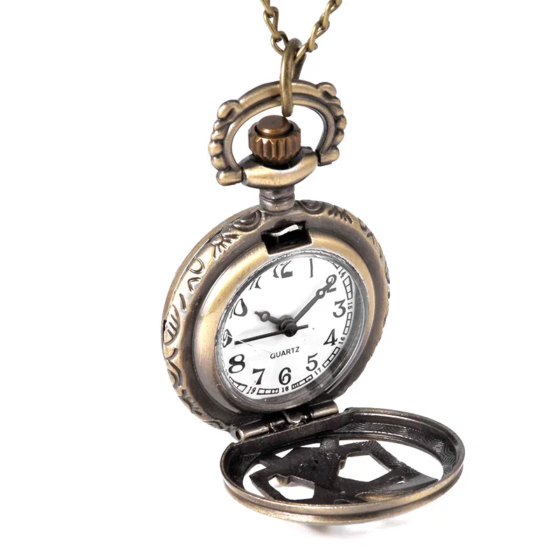 Vintage Hollow Out Cross Double Knife Pocket Watches Bronze Quartz Steampunk Pendant Watch Necklace for Men Ornaments LL@17