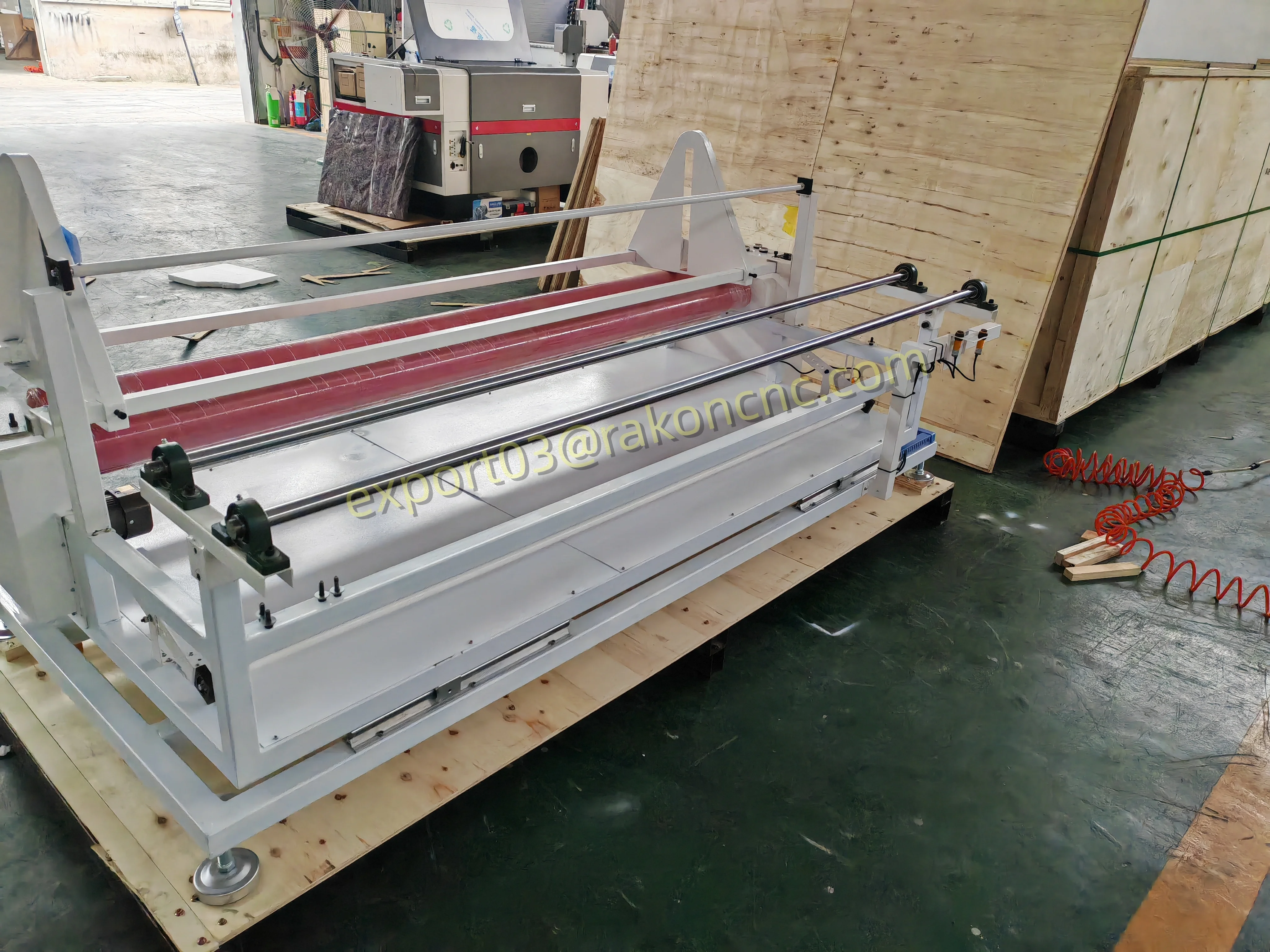 2000*3000mm 자동 공급 CNC 가죽 직물 청바지 레이저 조각 절단기