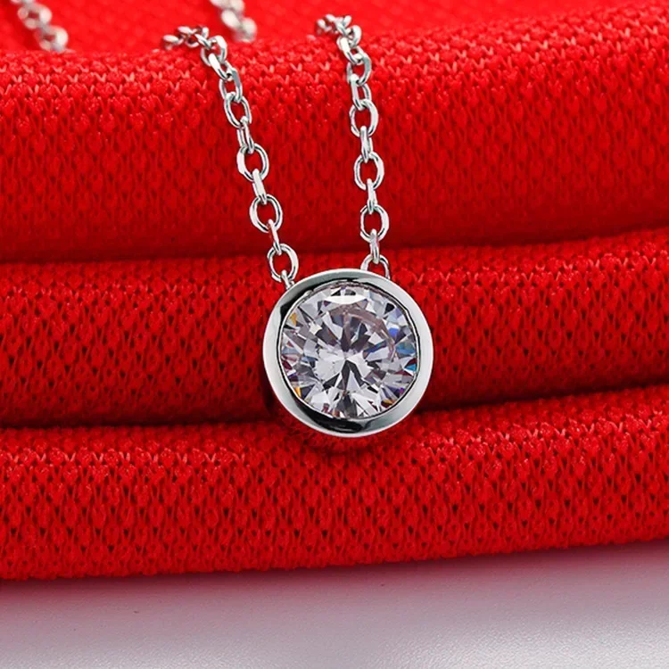 

Solid Platinum PT950 Round diamond necklace female Europe and the United States 18K gold pendant collarbone necklace