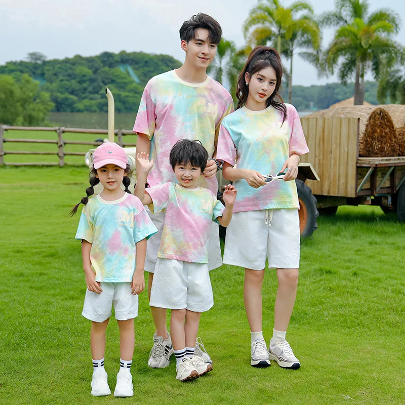 Summer Family Matching Clothing Father Mother and Children Same T Shirts Dad Mom Daughter Son Tees Korean Parent-child Outfits