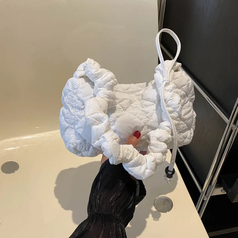 

Cloud Bubble Folded Bag, 2025 New Soft and Stylish Crossbody Bag, Nylon Handheld Single Shoulder Bags Trendy