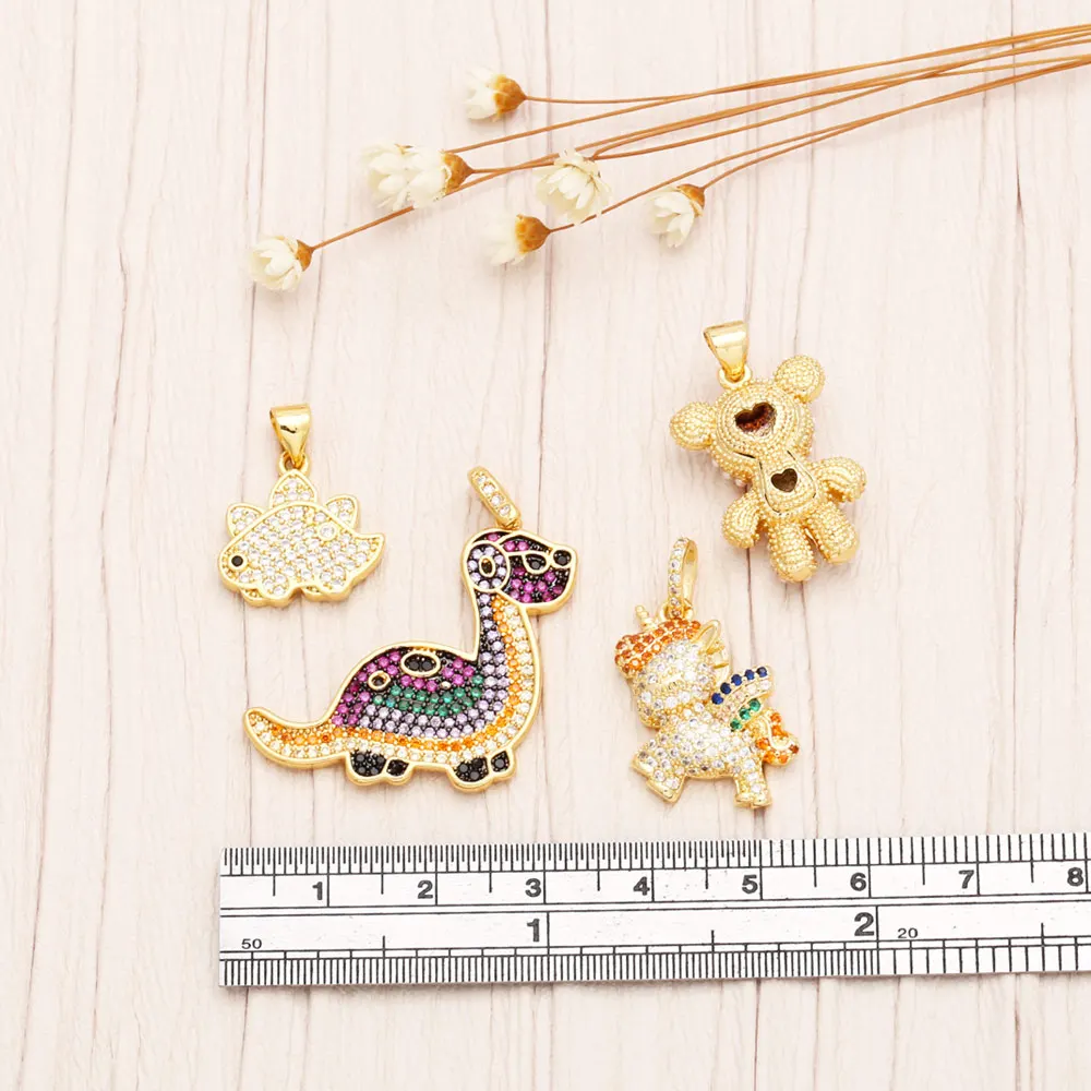 OCESRIO Multicolor Crystal Turtle Pendant for Necklace Copper Gold Plated Rainbow Horse Bear Jewelry Making Component pdtb273