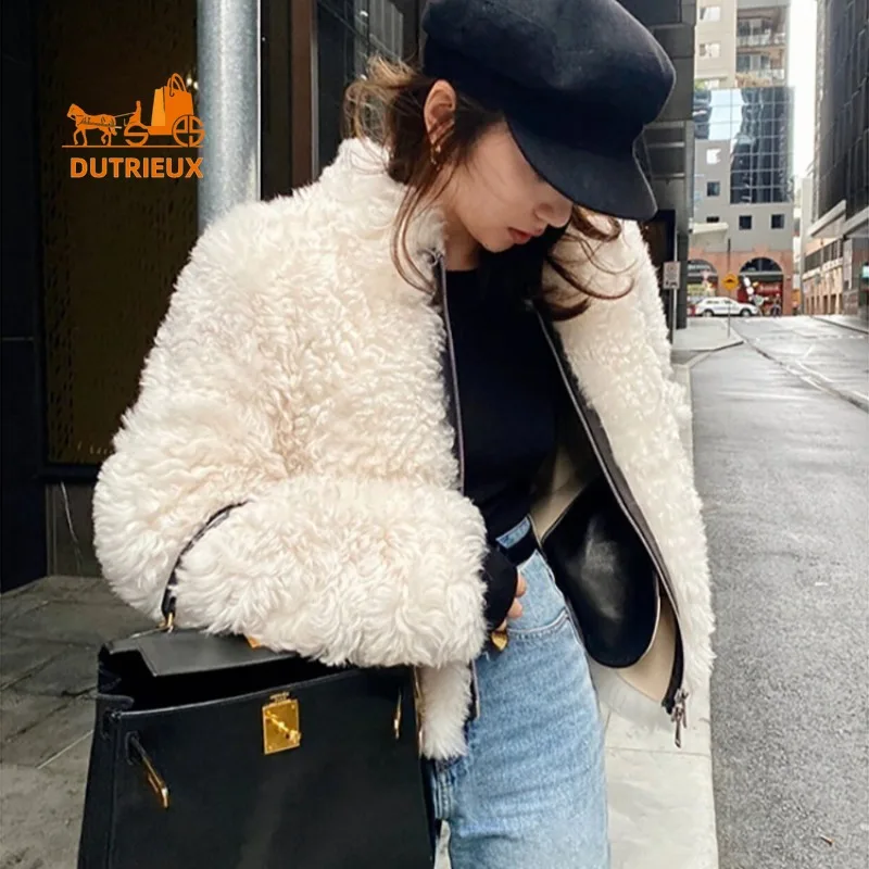 2025 Neuer Winter-Damen-Kurzpelzmantel aus echter Wolle mit hohem Kragen, 100 % echtes Wollfell, warme Felljacke für Damen