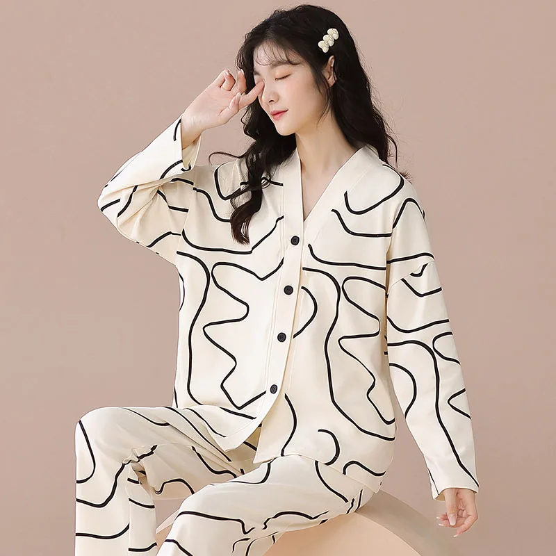 Women's Large Size Long Sleeve Pajamas Cute Outerwear Lounge Set V-Neck Breathable Loose-Fitting Versatile