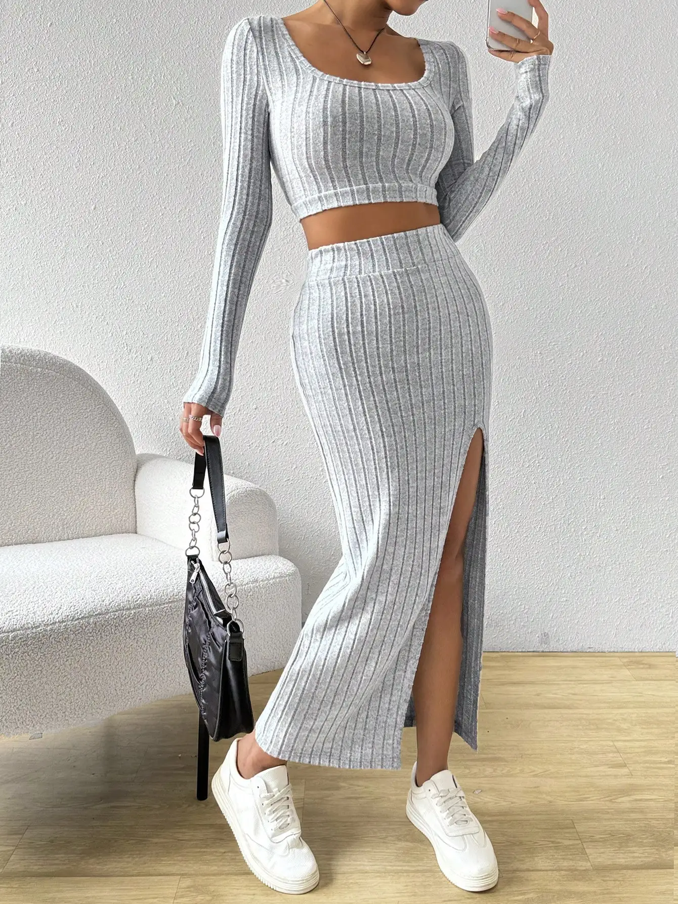 New fashionable solid-color autumn warm knee-length skirt set