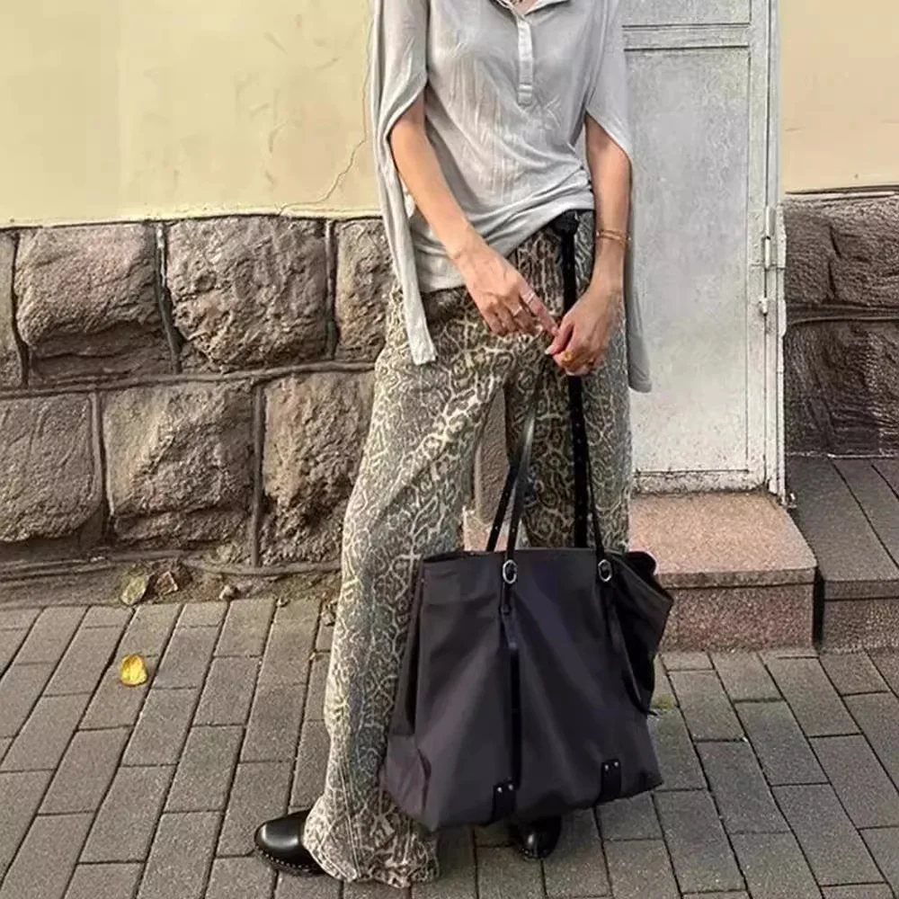 ريترو ليوبارد طباعة الدينيم السراويل عالية الخصر مستقيم الساق شارع العليا Sle المرأة Faion ربيع 2024 الطباعة الرقمية