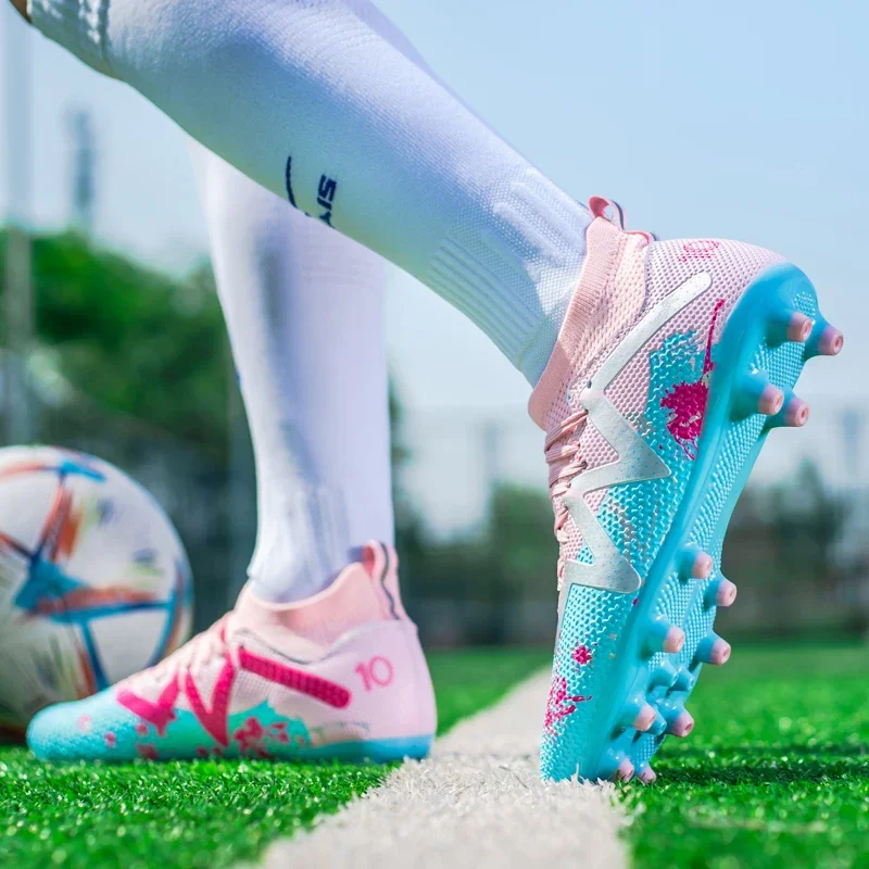 

New Pink Teenagers Football Shoes High Top TF/FG Men's Futsal Soccer Shoes Outdoor Non-Slip Men Football Boots Zapatos De Futbol