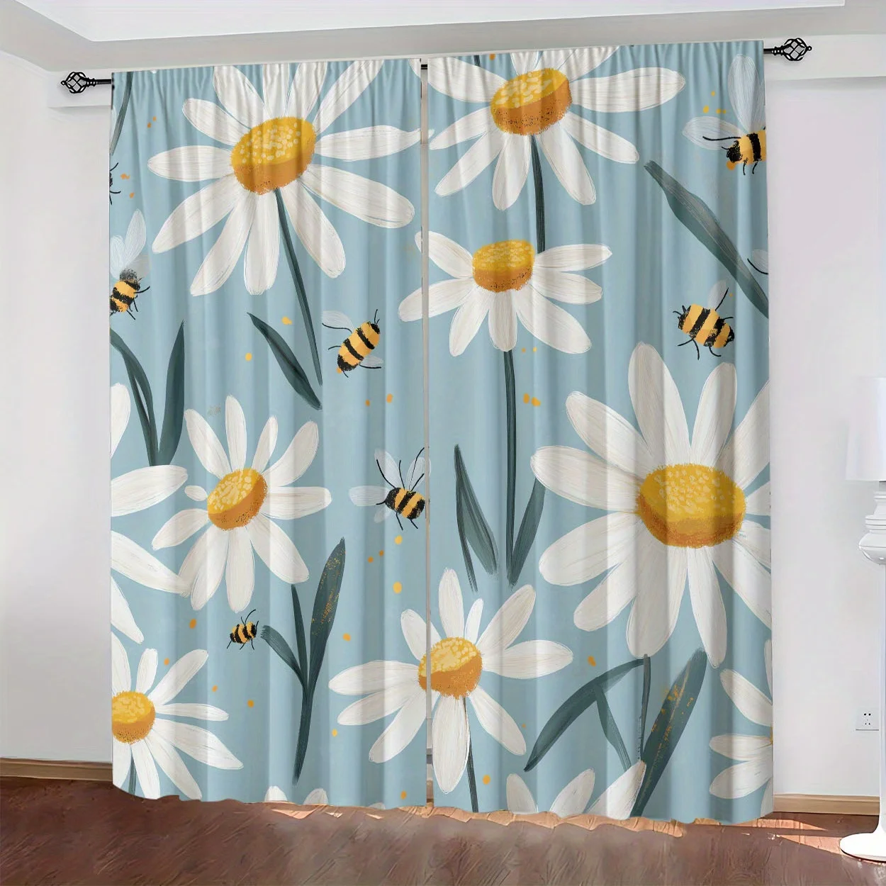 

2 шт. шторы с принтом синей ромашки, машинная стирка из полиэстера, подходят для спален и гостиных.