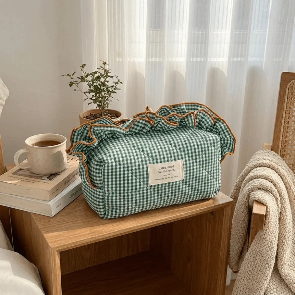 Cotton Ruffle Edge Makeup Bag Two-Tone Gingham Large Capacity Toiletry Storage Bag Checkered Portable Design