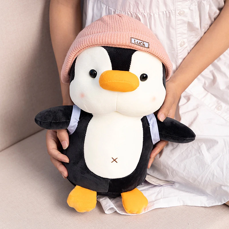 【BS】帽子をかぶったペンギン1体 快適な睡眠のお供 抱き枕 23cm バックパック リトルペンギン人形 ぬいぐるみ 誕生日プレゼント