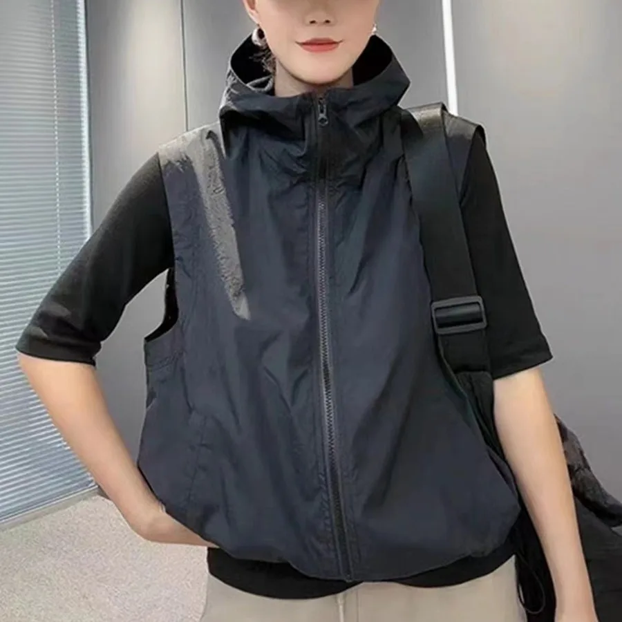 الربيع الصيف الصدريات النساء سترة مقنعين موضة الترفيه الرياضة سترات الحماية من الشمس السيدات سترات بلا أكمام