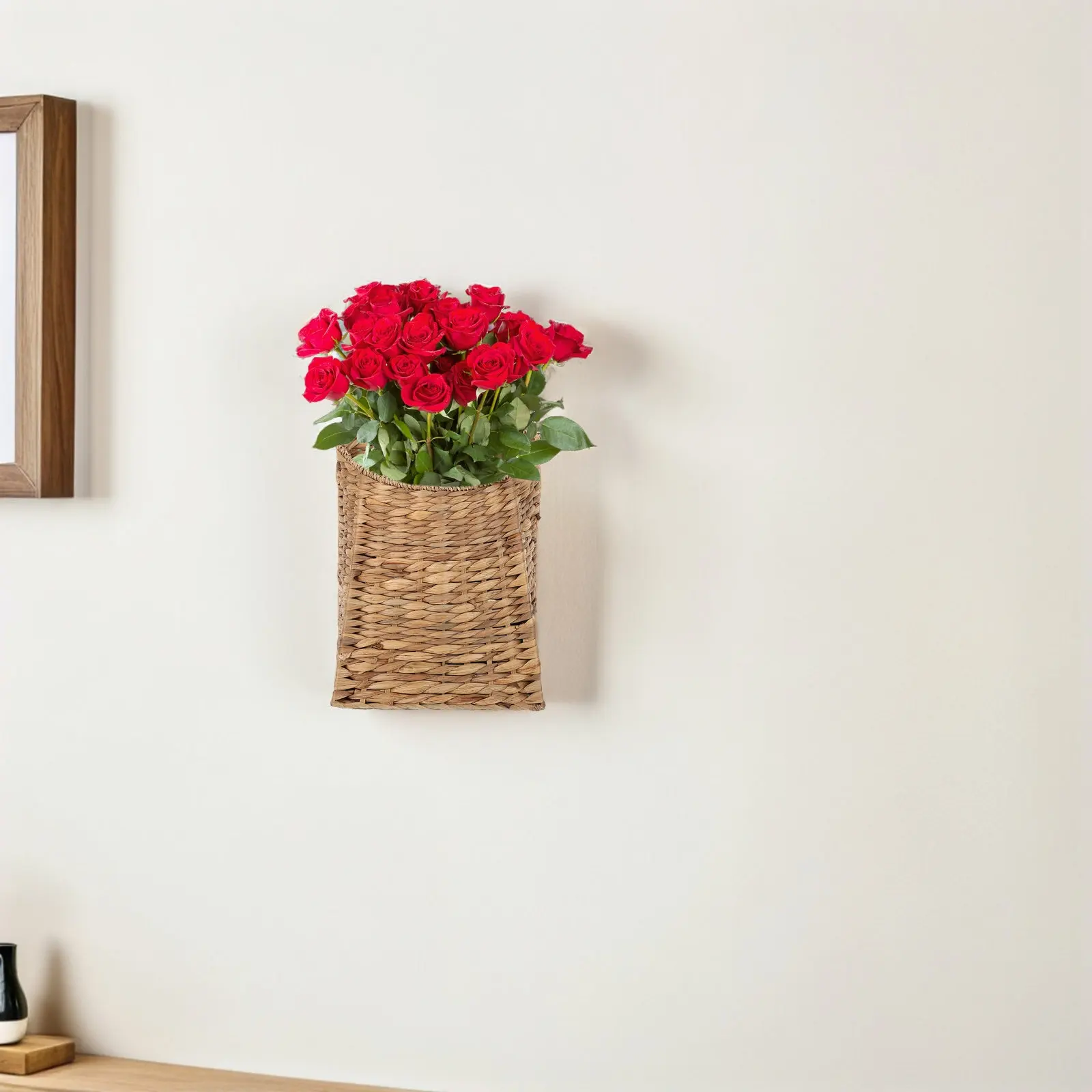 Rattan Hanging Basket Rustic Handwoven Wall Mounted Flower Basket Indoor Outdoor Small Space Balcony Plant Holder 14.5x9.8x4.5