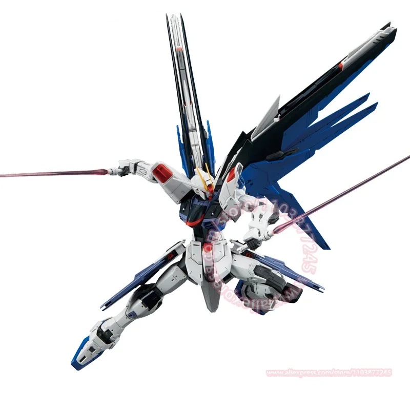 BANDAI MG 1/100 SED FREEDOM GUNDAM Ver. 2.0 Action Figures Giunti Ornamenti mobili Giocattoli periferici decorativi Regalo di compleanno