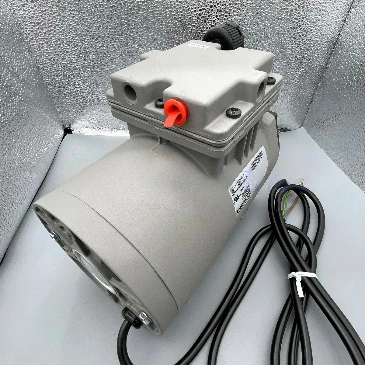 

Mini vacuum pump AC oil-free vacuum pump 617CD22
