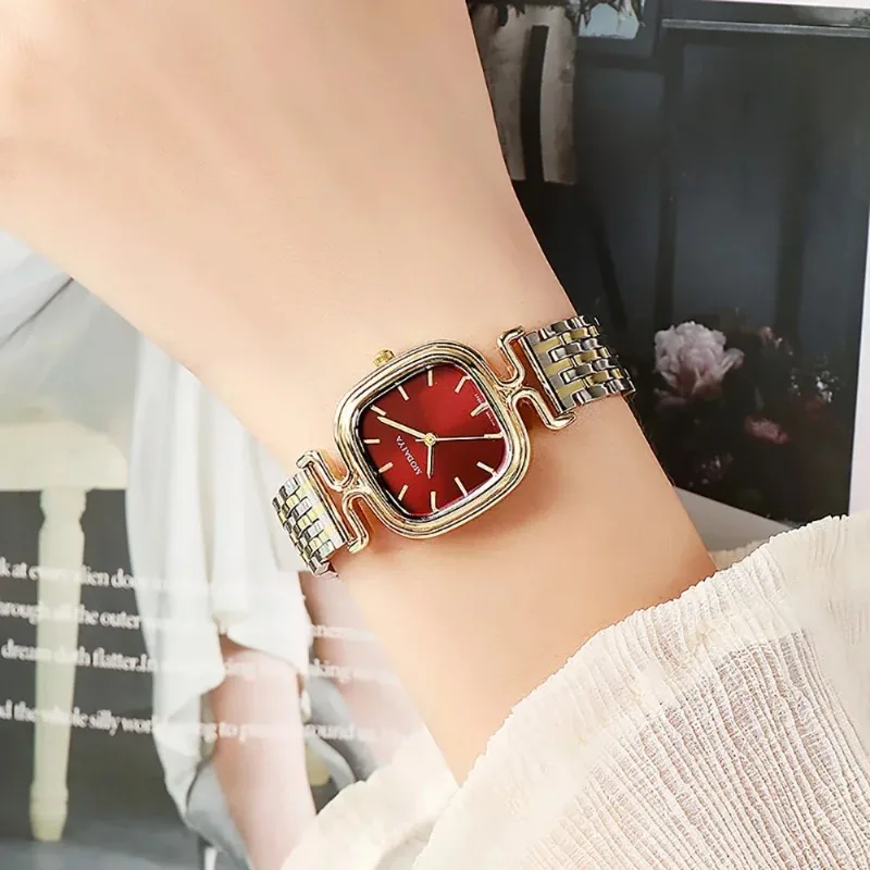 New Fashion Simple Casual and Versatile Women\'s Watch Stainless Steel Strap Wristwatch Female Small Square Quartz Watch Clock