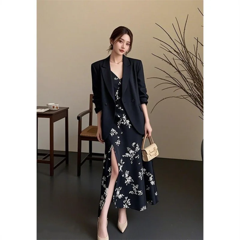 

Solid Color Lapel Women's Button Long-sleeved Cardigan Fashionable Casual Blazer Top