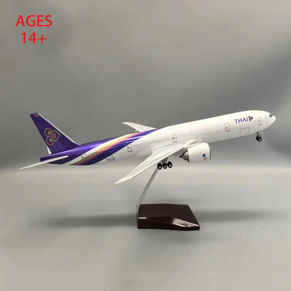 

B777 Aircraft 43CM 1:130 Scale Thai Airways Airlines Toy Planes For Kids Model With Light And Wheel Diecast Resin Airplane