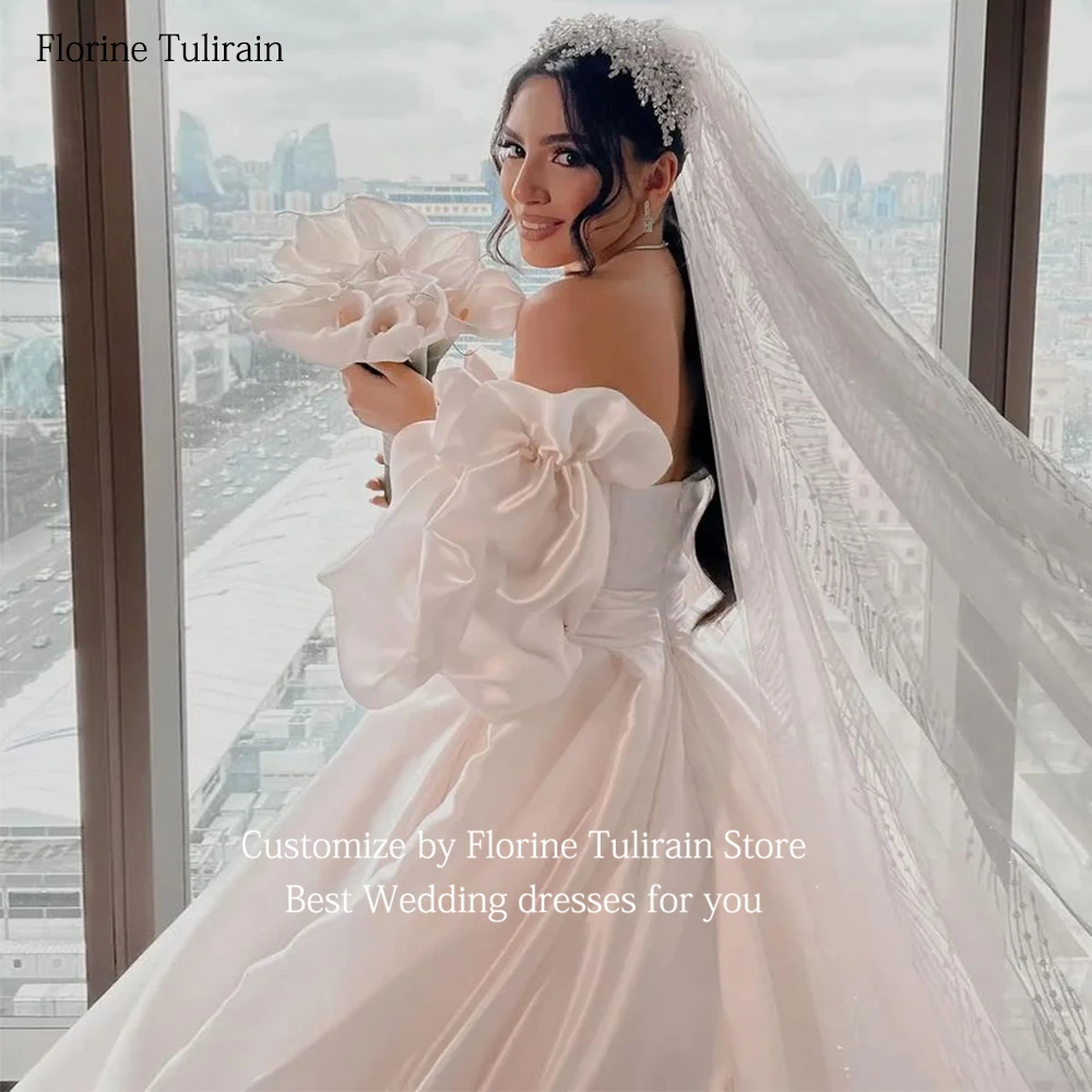 Bespoke Robe De Mariée เซ็กซี่ปิดไหล่แขนพัฟ Backless Elegant A-Line Court Train ชุดแต่งงานสำหรับเจ้าสาว