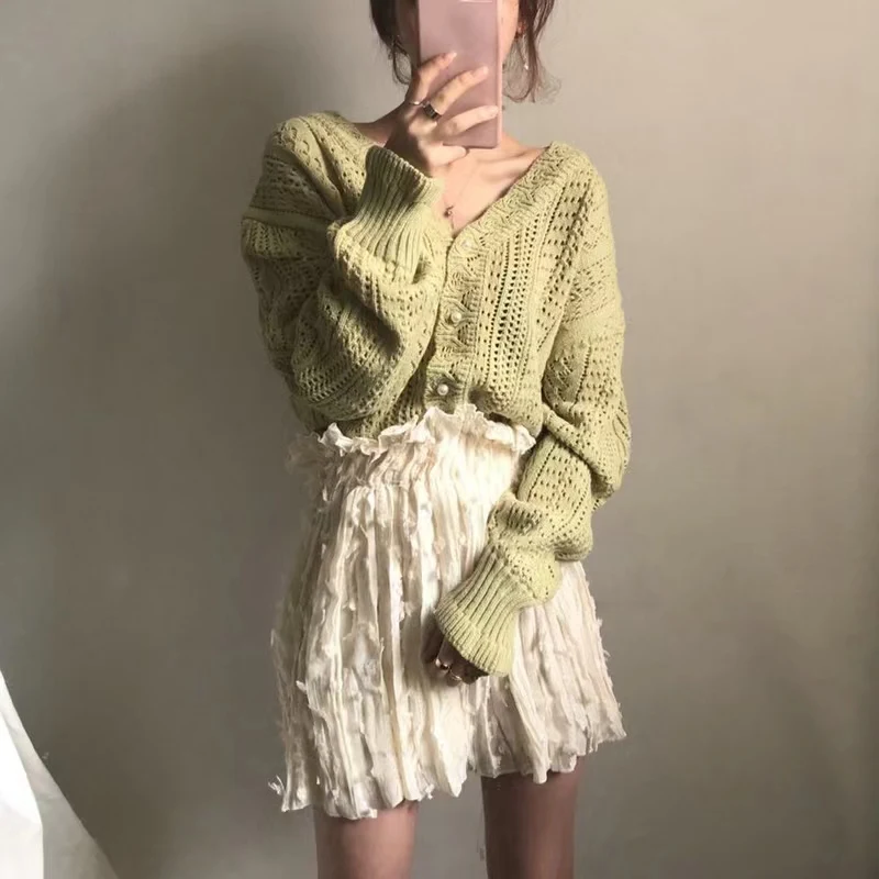 Korean Fashion Vintage Women Spring Crochet Lace Hollow Sweet Westernization Age Reduction All-match Knitting Solid Color Tops