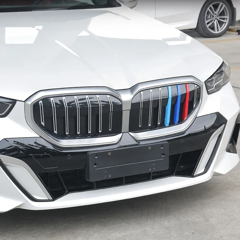 

ABS Car Front Grille Stripes Covers Grid Strips Clips Trim Cover Car Accessories For BMW 5 Series G60 2024-2025