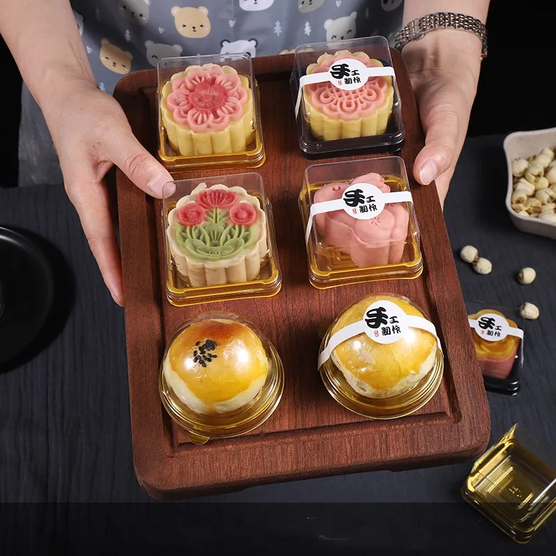 50pcs 4Inch Round Plastic Donut Cake Box Packaging Egg-Yolk Puff Container Gold Black Tray Baking Packing Box Party