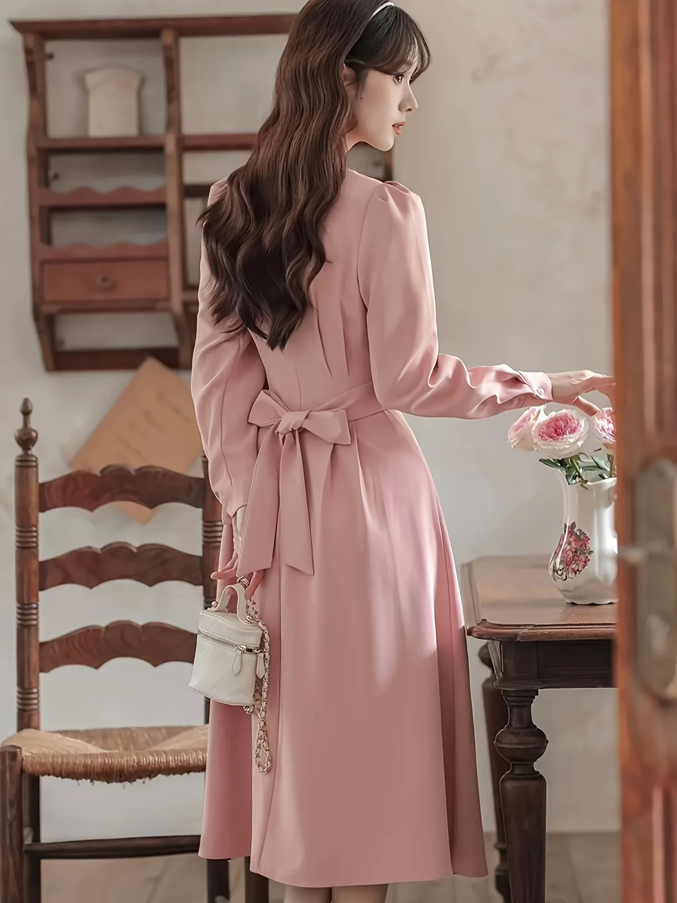 Kleid mit quadratischem Ausschnitt und Rüschensaum, elegantes Aline-Kleid mit Binderücken für Frühling und Herbst, Damenbekleidung