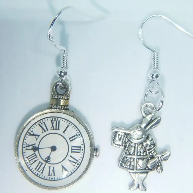 Punk Alice In Wonderland White Rabbit Clock Dangle Earring 925 Silver Fish Ear Hook Drop Earring Women Fashion Jewelry Gift