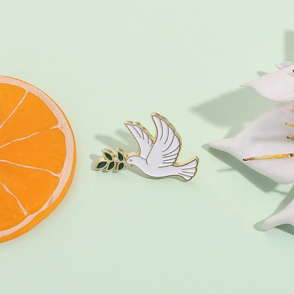 Symbolizing World Peace Pigeon Enamel Pin Peace Dove Olive Branch Metal Brooch Lapel Badge Jewelry Decoration Gift For Friends - view 4