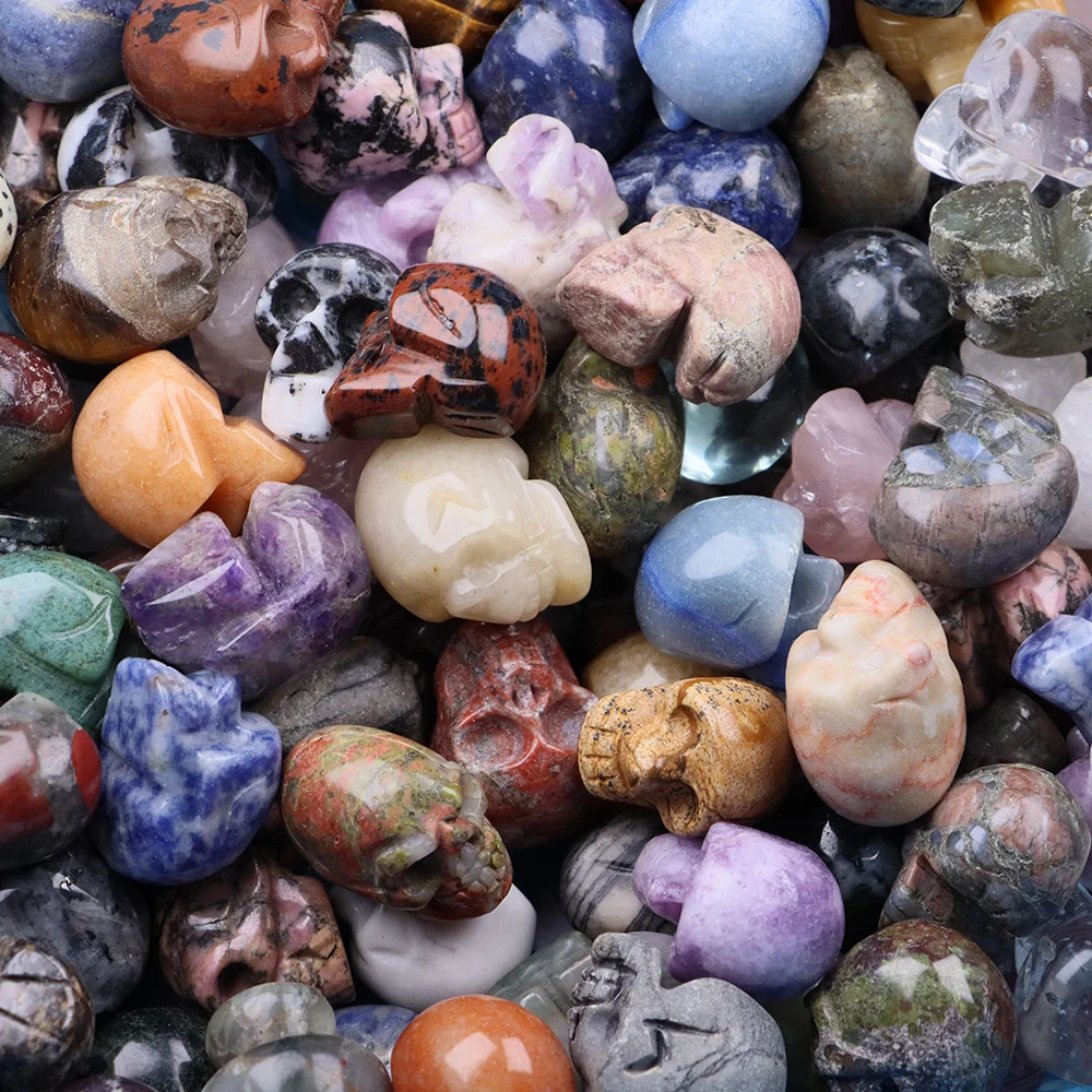 20pcs Natural Stone Carved Vintage Charm Terminator Skull Head Beads for Men Women Pendant Keychain Crystals Jewelry Accessories