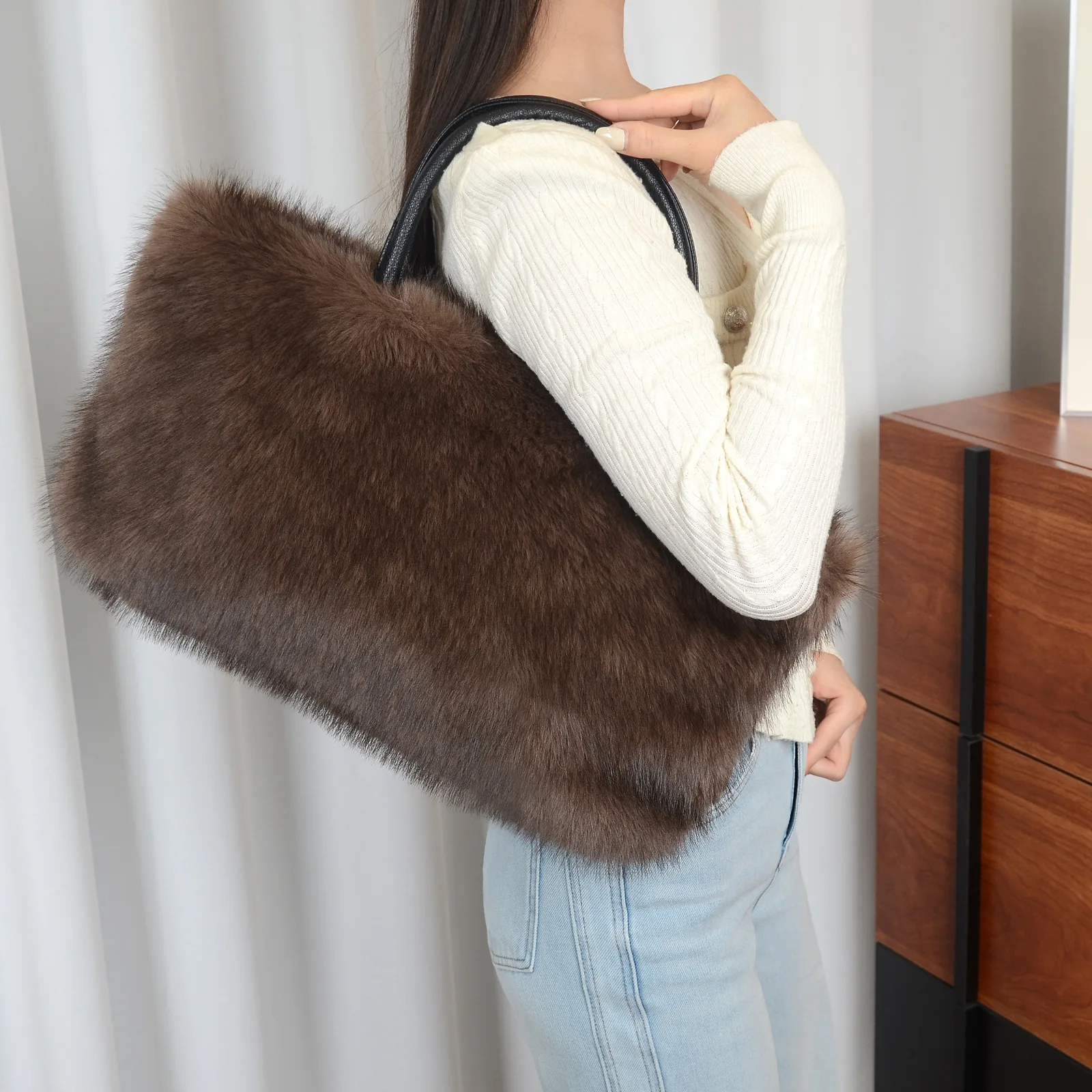 Autumn Winter Women's Plush Handbag European American Casual Fashion Simple Street Style Female Commute Large Capacity Tote Bag