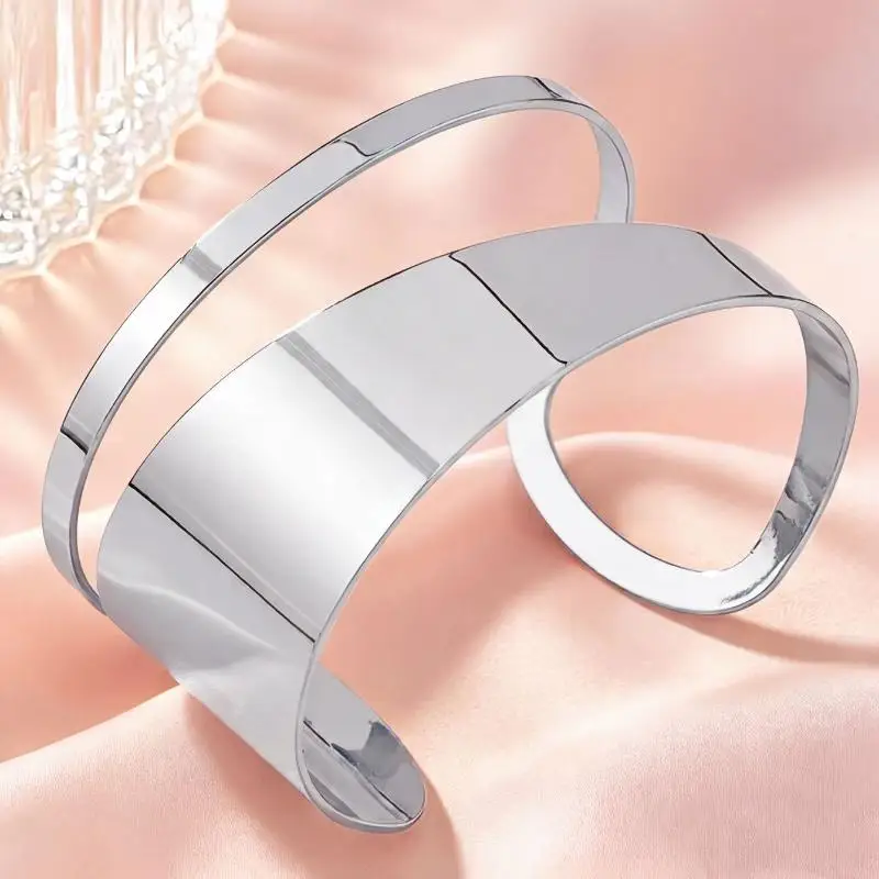 Hohles, unregelmäßiges, offenes Armband, breiter Hip-Hop-Street-Style, verstellbarer Armreif, cooles Accessoire für Rapper-Bühnenoutfits – Detail 4