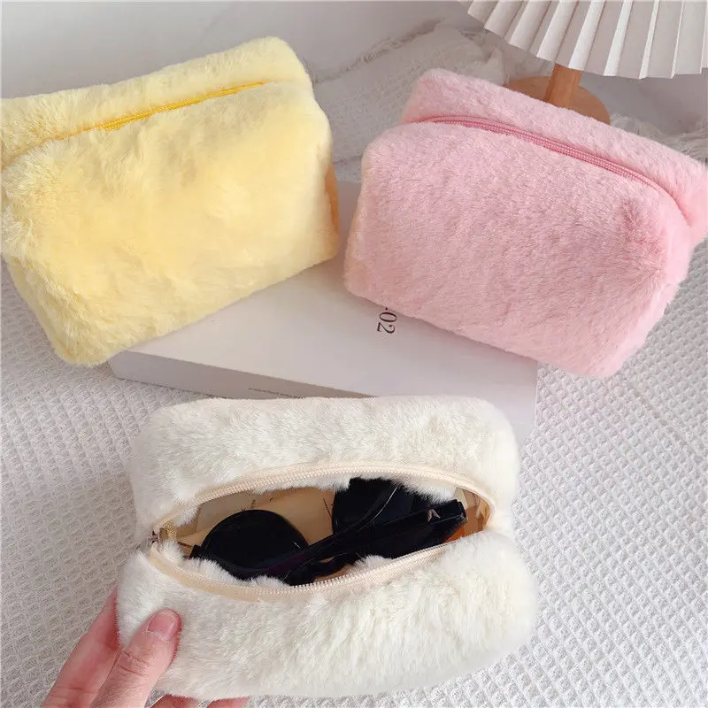 Solid Color Plush Cosmetic Bag Women Winter New Large Capacity Zipper Pink Bags High Aesthetic Easy Carrying Outing Pouch